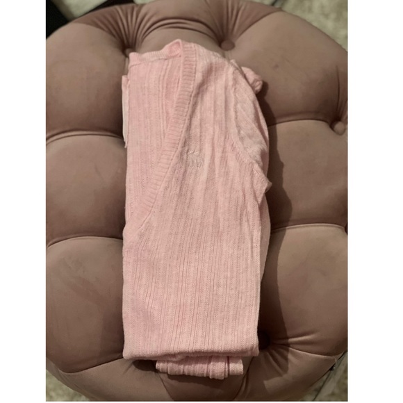 Vintage Pink V-Neck Abercrombie & Fitch Sweater